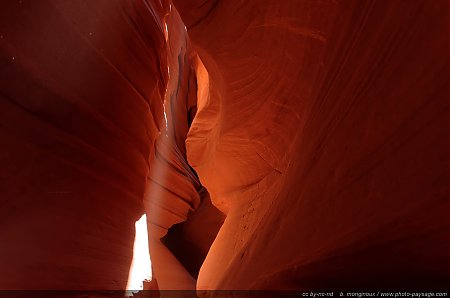 Antelope_Canyon-Arizona-USA-16.jpg
