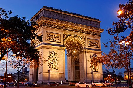 Arc-de-triomphe-la-nuit.jpg