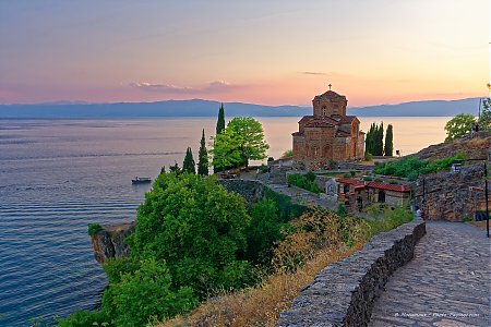 Eglise-Saint_Jean_de_Kaneo-Ohrid-Macedoine.jpg