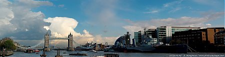 La-Tamise-Le-Tower-Bridge-et-le-HMS-Belfast---panoramique_1.jpg