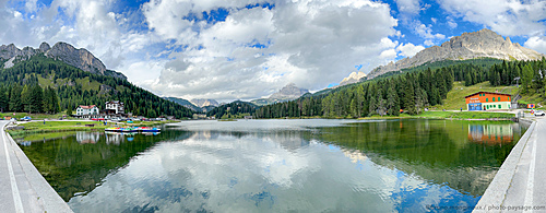 Nom du fichier=Lago_di_Misurina-panorama-IMG_6576.jpeg
Taille du fichier=13754Ko
Dimensions : 9323x3643
Ajouté le : 02 Septembre 2025