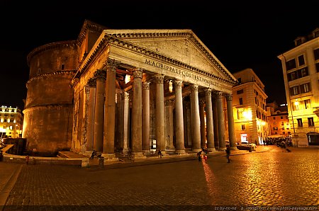 Le-pantheon-de-Rome-photographie-de-nuit.jpg