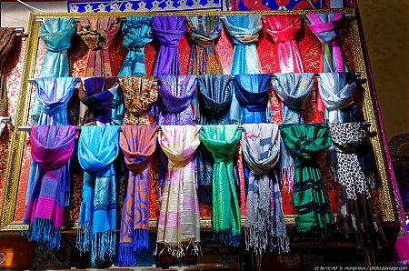 Nom du fichier=Le_Grand_Bazar_d_Istanbul_-07.jpg
Taille du fichier=4262Ko
Dimensions : 4288x2848
Ajouté le : 26 Avril 2011 Le_Grand_Bazar_d_Istanbul_-07.jpg