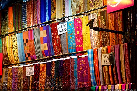 Nom du fichier=Le_Grand_Bazar_d_Istanbul_-08.jpg
Taille du fichier=4164Ko
Dimensions : 4288x2848
Ajouté le : 26 Avril 2011 Le_Grand_Bazar_d_Istanbul_-08.jpg