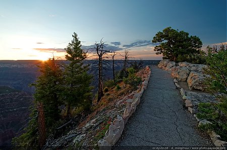 Lever-de-soleil-sur-Angel-Point---Grand-Canyon.jpg