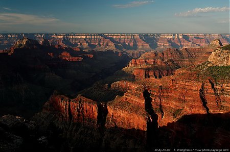 Lever-de-soleil-sur-le-Grand-Canyon~0.jpg