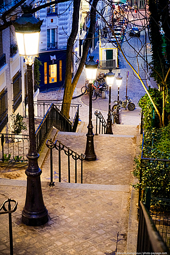 Nom du fichier=Montmartre-escaliers-nuit-lampadaires-DSCF1089.jpeg
Taille du fichier=12301Ko
Dimensions : 4577x6866
Ajouté le : 25 Février 2026