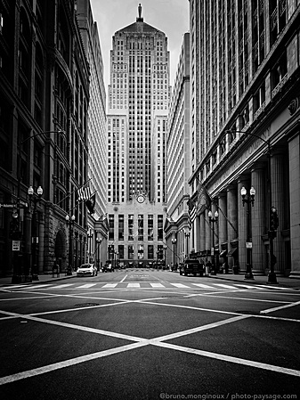 Nom du fichier=N_b-rue-Chicago-IMG_3210.jpeg
Taille du fichier=12651Ko
Dimensions : 6048x8064
Ajouté le : 15 Décembre 2024 N_b-rue-Chicago-IMG_3210.jpeg