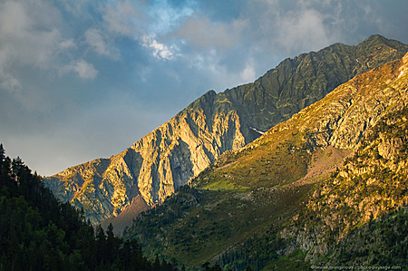 Pyrenees-15.JPG