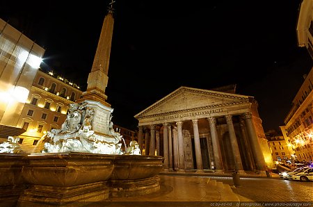 Rome---L-obelisque-du-Pantheon---ou-obelisque-de-la--piazza-della-Rotonda.jpg