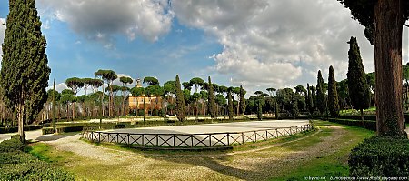 Villa_Borghese_Piazza_di_Siena_-_Vue_panoramique.jpg